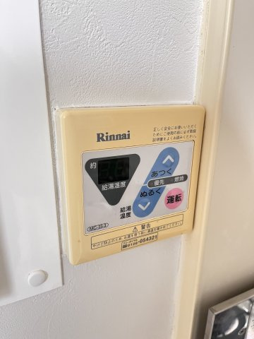 大阪市城東区今福西１丁目の賃貸マンションのエントランス