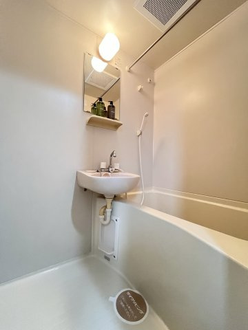 大阪市城東区今福西１丁目の賃貸マンションの浴室