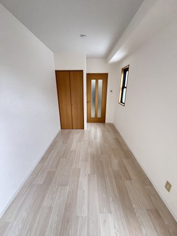 大阪市城東区今福西１丁目の賃貸マンションの寝室