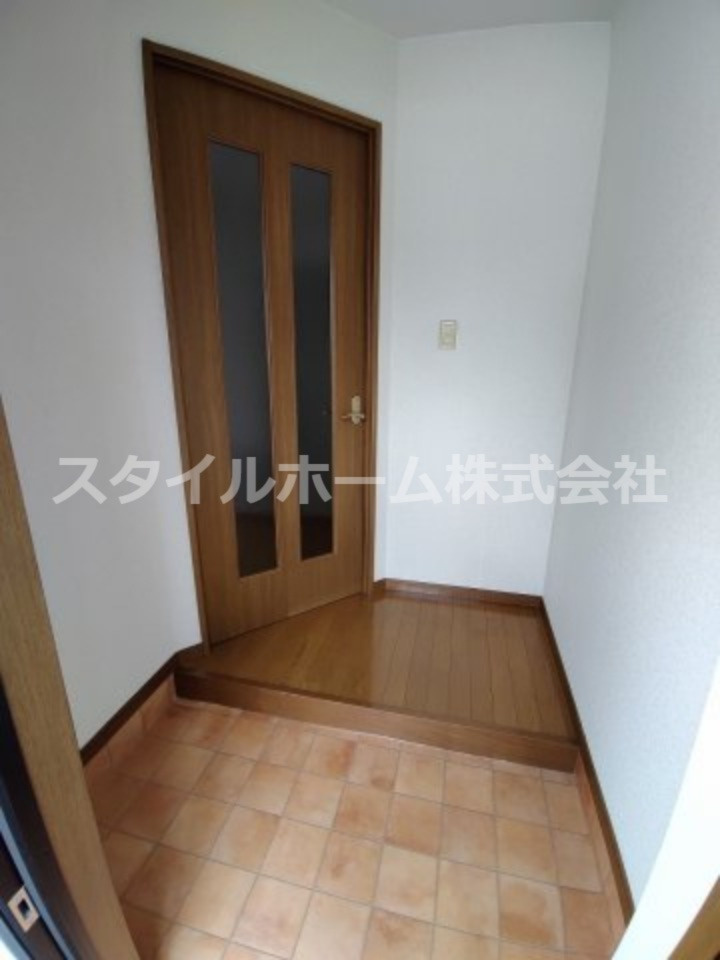 ハートブランシェ　Aの玄関|別部屋写真です。