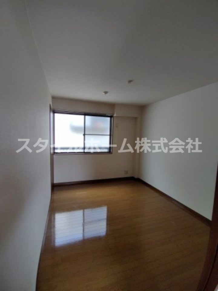 ハートブランシェ　Aの居間・リビング|別部屋写真です。