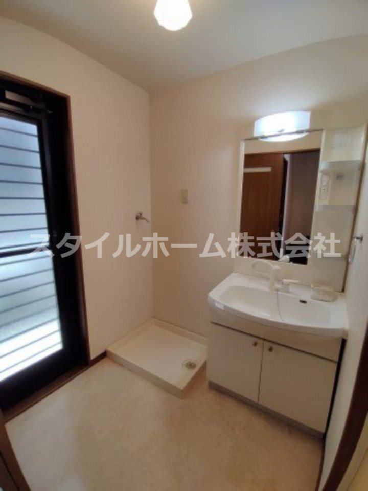 ハートブランシェ　Aの洗面所|別部屋写真です。