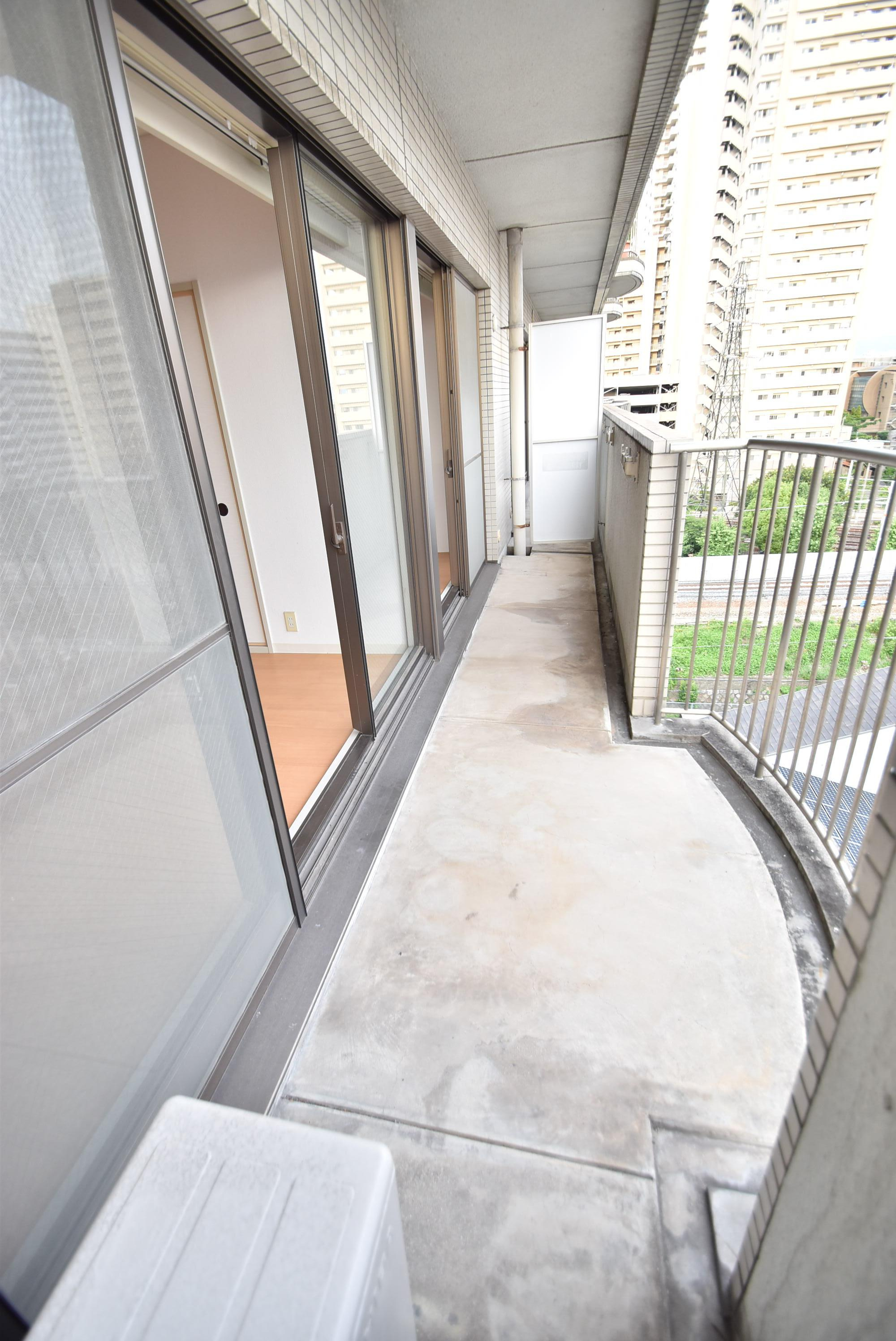 大阪市城東区野江２丁目の賃貸マンションのバルコニー