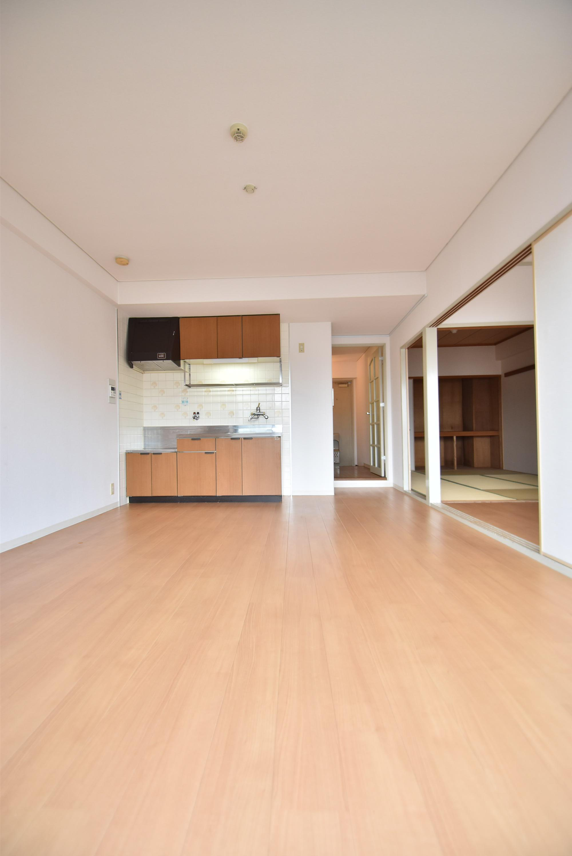 大阪市城東区野江２丁目の賃貸マンションの居間・リビング