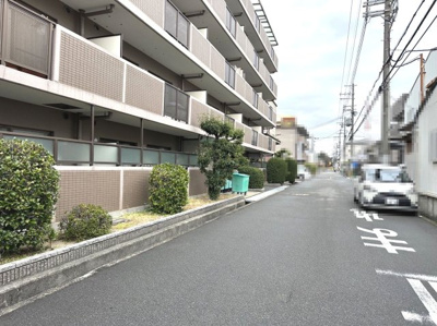 【周辺】 | シャルマンフジ堺北 | 【和室ありますよ】一息つく時の癒しの空間や客間にも使えますね♪リビングの横にあるので、お子様のお昼寝場所にも良いですね♪