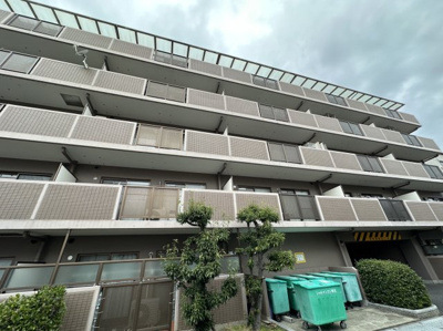 【外観】 | シャルマンフジ堺北 | ３ＬＤＫの暮らしやすいお住まい！お子様のお部屋や趣味のお部屋もご用意いただけます♪