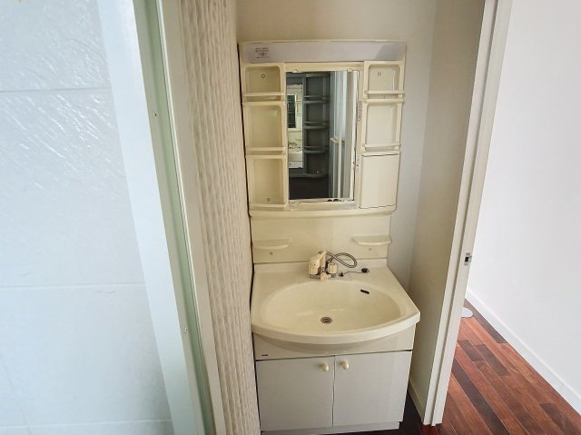 7コーポⅢの独立洗面台