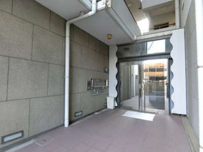 【エントランス】 | メゾン摂津