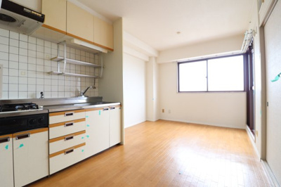 【居間・リビング】 | メゾン摂津