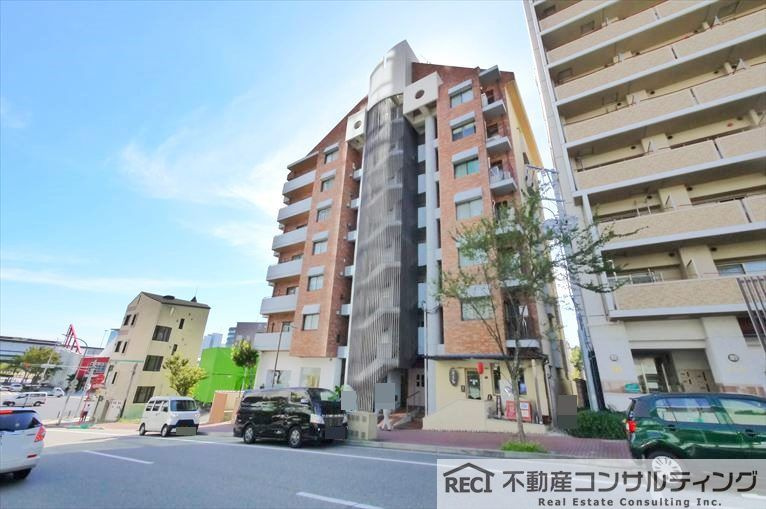 万葉ハイツ灘の外観