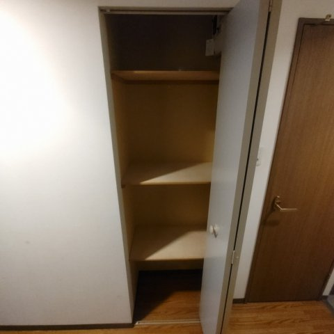 ティアラ高砂ハイツの収納