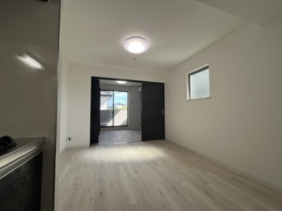 【居間・リビング】 | ジーメゾン春日部上蛭田 | ゆったり過ごせるリビングです