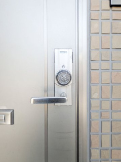 【玄関】 | グレースコートB棟