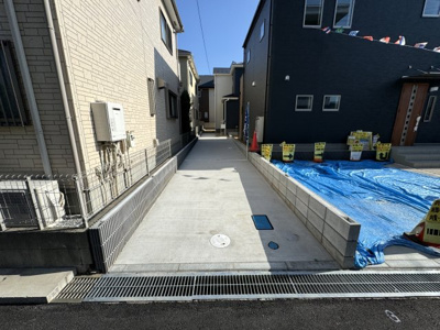 【駐車場】 | 柏市南増尾7丁目新築戸建 | 4号棟駐車スペース・並列２台駐車可