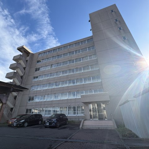 ティアラ高砂ハイツの外観