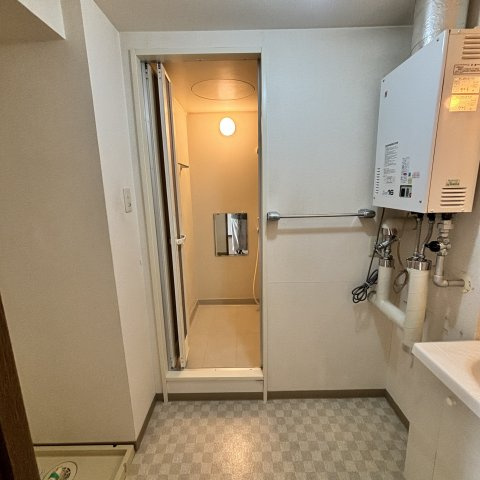 ティアラ高砂ハイツの洗面所