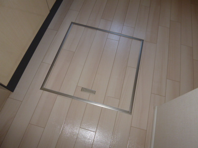 コン・テネレッツァの収納|床下収納