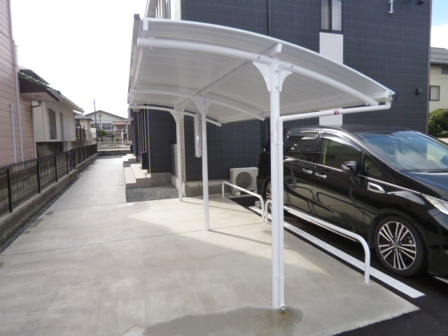 コン・テネレッツァのその他共用部分|駐輪場