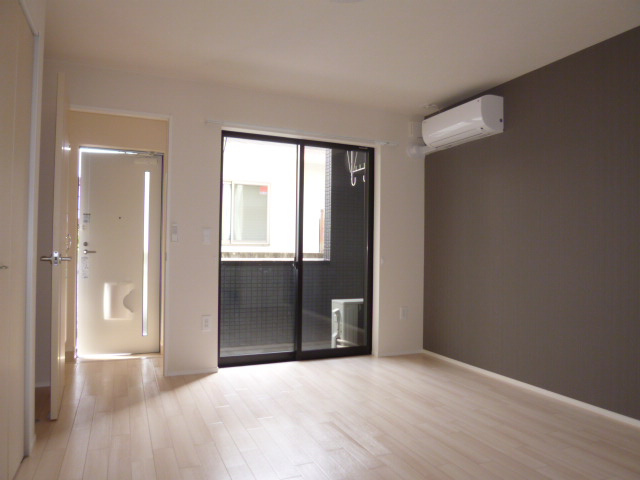 コン・テネレッツァの居間・リビング