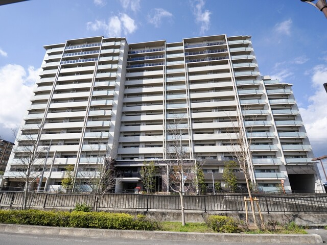 京都桂川つむぎの街グランスクエアの外観