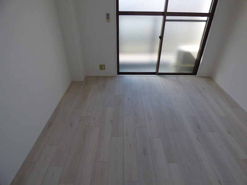 メゾン葵の居間・リビング