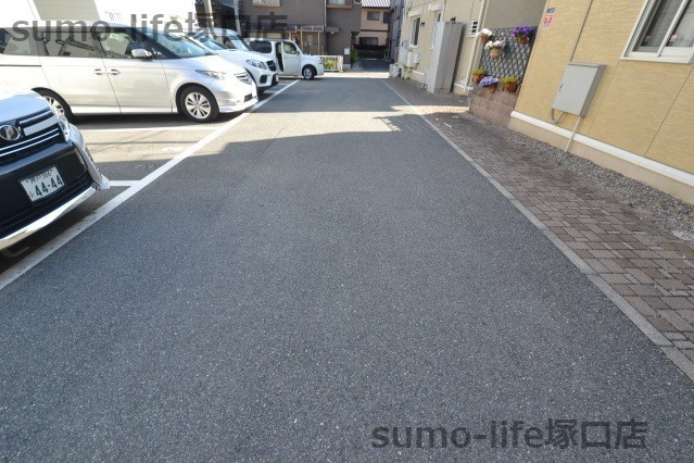 アビタシオン西昆陽A棟のエントランス