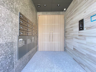 【エントランス】