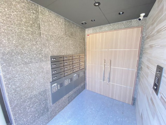 【エントランス】