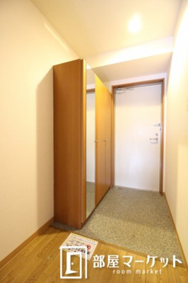 【玄関】 | ラヴィアン八千代 | 同型タイプ