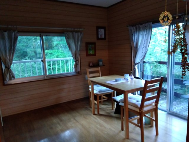 売中古戸建　裾野市須山の居間・リビング