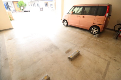 【駐車場】 | ケイ・クリスタル2 | 駐車場です