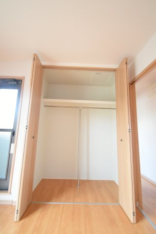 ウィンディアコリーヌ　G棟の収納
