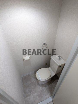 【トイレ】 | レフィナード京都西大路 | ゆったりとした空間のトイレです
