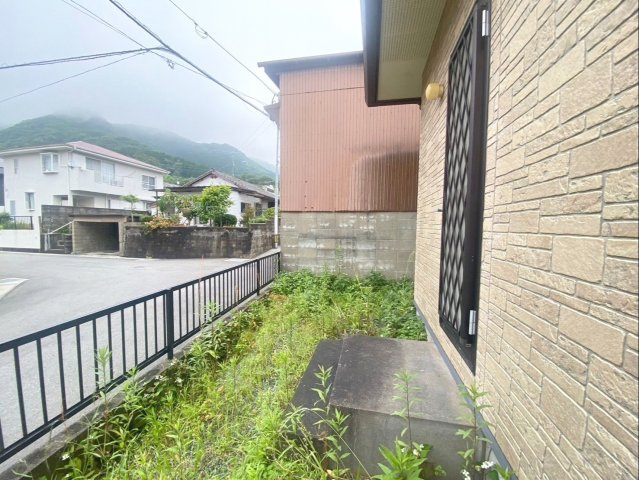 糟屋郡久山町大字猪野　中古戸建の外観|キッチンの勝手口です！