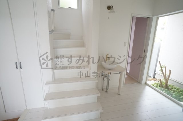 中筋山手７丁目戸建の内装