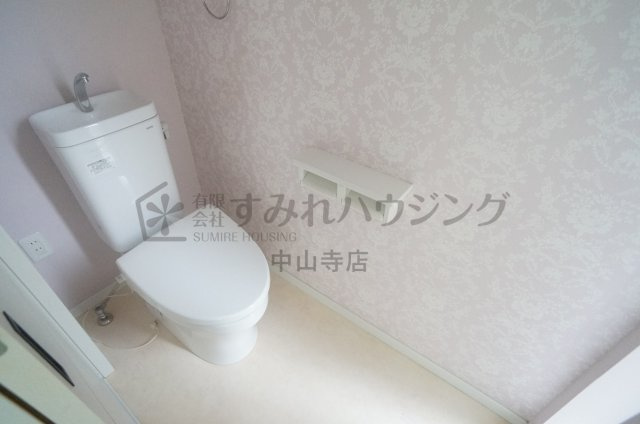 中筋山手７丁目戸建のトイレ