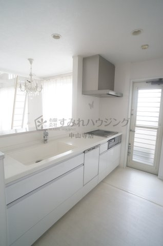中筋山手７丁目戸建のキッチン