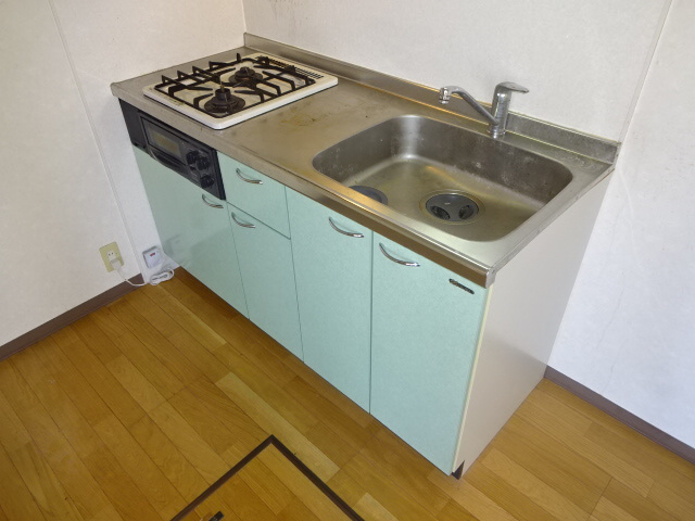 ネオクオーツ幸　弐番館のキッチン