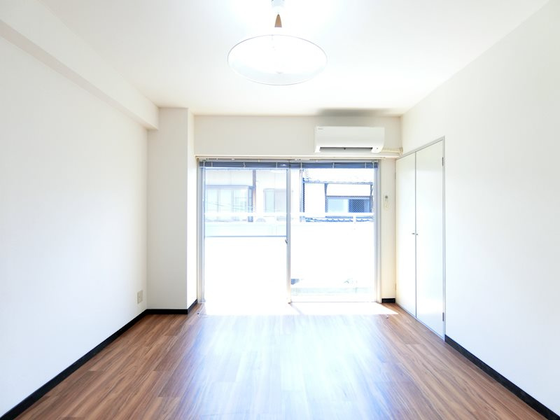 プラッツM1号館2号館の居間・リビング