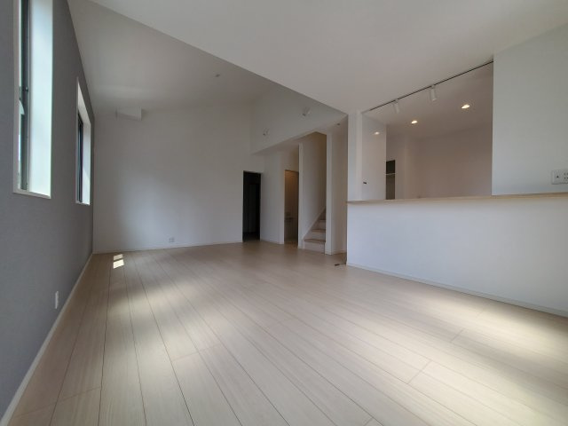 【その他】 | 練馬区土支田２丁目　新築戸建 | 施工工務店の同程度仕様、施工例写真です。早期ご成約の場合、外壁やフローリング等のカラーセレクトも承ります！