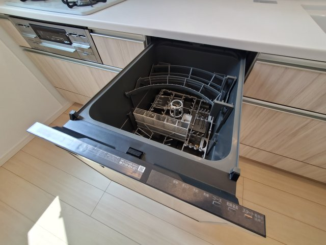 【その他】 | 練馬区土支田２丁目　新築戸建 | 施工工務店の同程度仕様、施工例写真です。早期ご成約の場合、外壁やフローリング等のカラーセレクトも承ります！