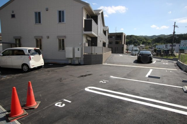 セレーノの駐車場