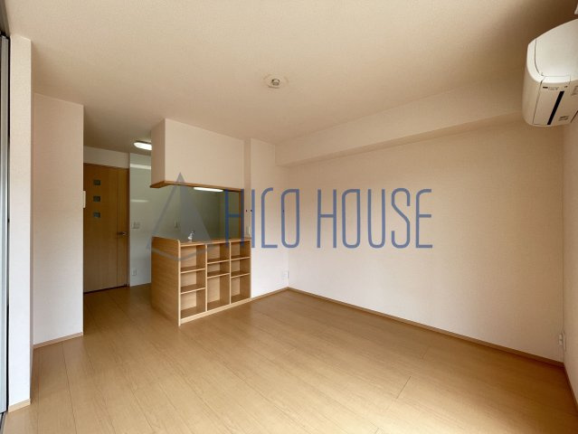 ルミエル Sの居間・リビング