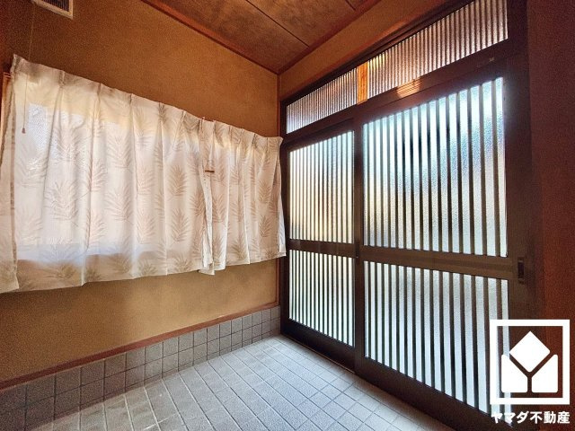 宇治市広野町寺山の玄関