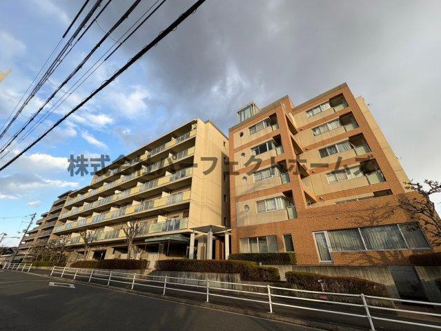 フロレスタ・ミオ山田池公園の外観|落ち着いた雰囲気の外観です