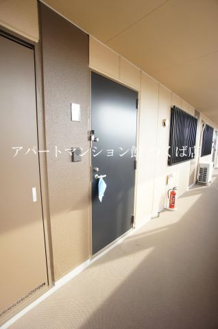 アムール二の宮のエントランス