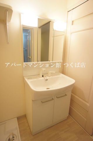 アムール二の宮の独立洗面台