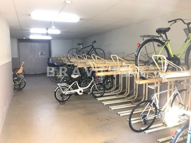 グランソレイユ日本橋　BRAVI不動産のその他共用部分|【グランソレイユ日本橋】駐輪場