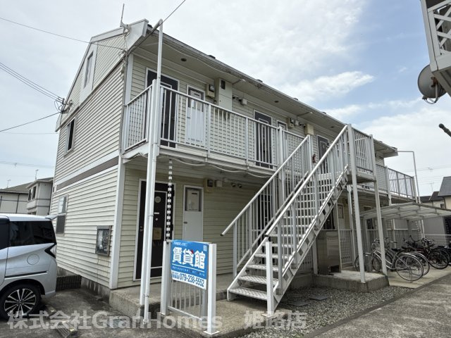 パレス苫編1番館の外観