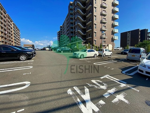 グランデスカイ空港南の駐車場